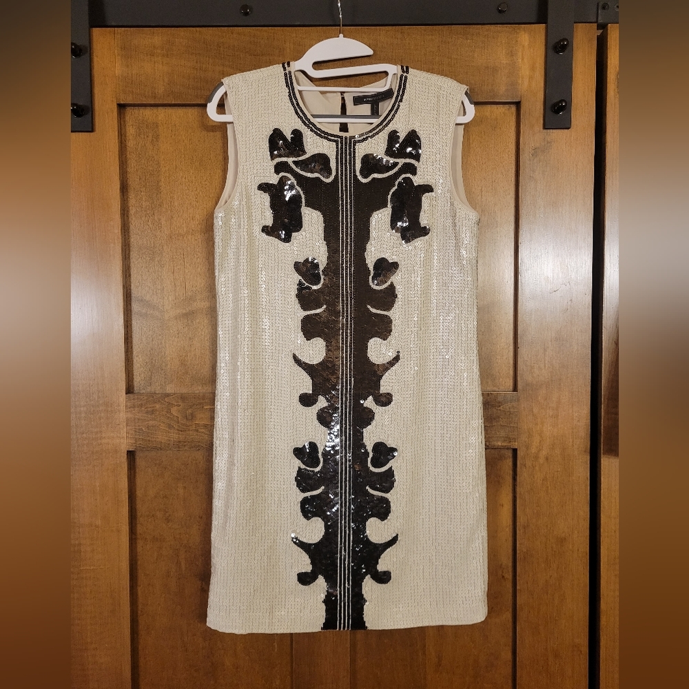 BCBGMAXAZRIA geri sequin motif shift cocktail dress